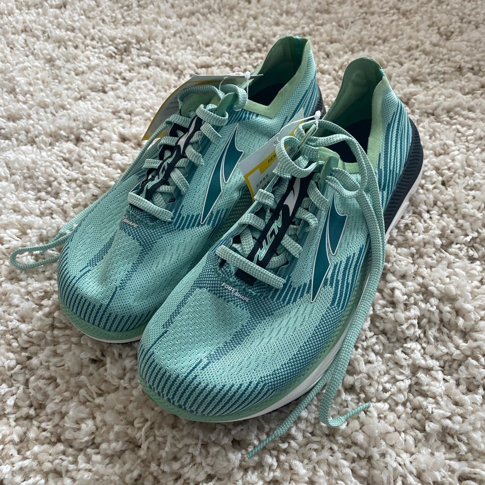 Altra shoes woman’s duo 1.5 running shoes
